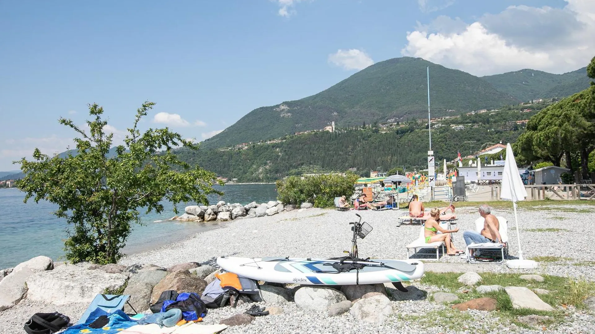 Elizabeth House-100M Lake & Priv Parking - Happy Rentals Toscolano Maderno 0*,  Włochy